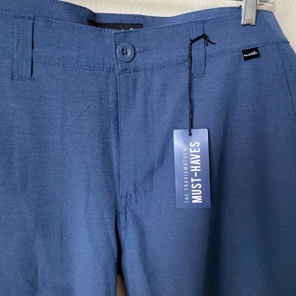 Travis Mathew Beck Shorts Blue 9.5” Size 40 NWT - Picture 3 of 9